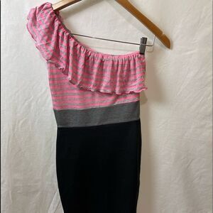Bebe 2b One shoulder dress